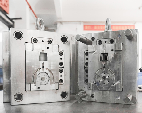 die cast mold vs injection mold-3.jpg